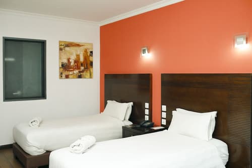 Central Hotel Tana, Room