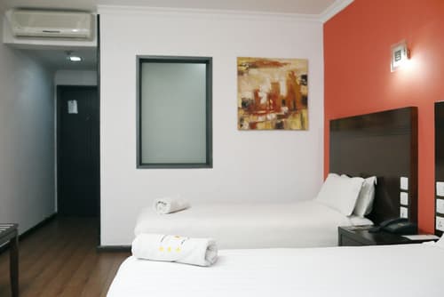 Central Hotel Tana, Room