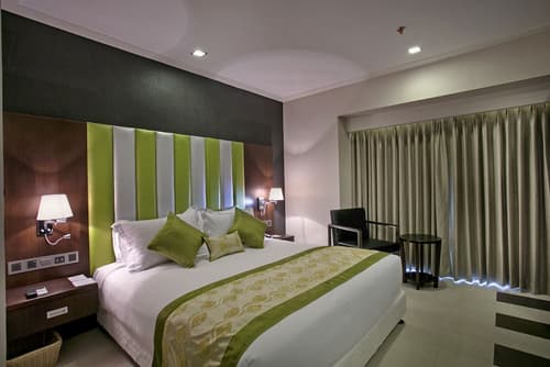 Platinum Grand, Room