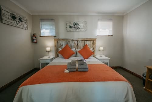 The Village Lodge, Room