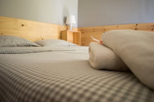 Onefam Sungate, Room