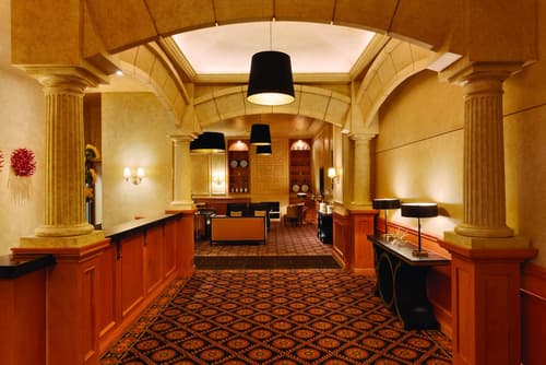 Executive Hotel Le Soleil New York, Lobby