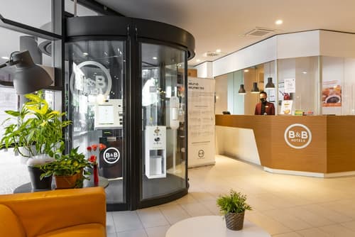 B&B Hotel Como Camerlata, Interior entrance