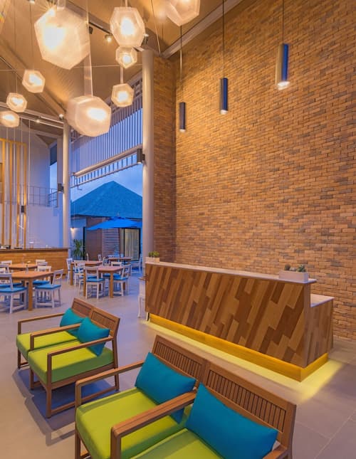 Vann Hua Hin Resort, Reception