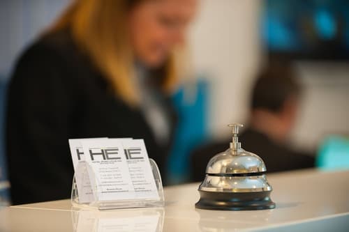 Hotel Executive Inn, Reception