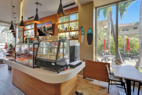 Beachwalk Resort, Restaurant