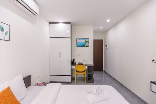 Hera Palace Hotel & Apartment Ba Dinh, Room