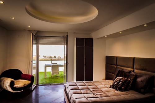 Airport bari deluxe, Room