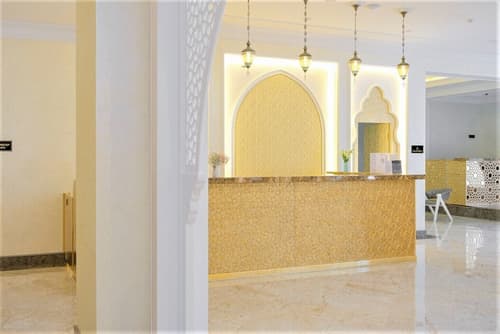 Al Anvar Hotel, Reception