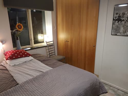 The Pink House, Room