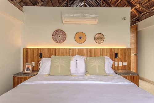 Soy Local Islawa, Room