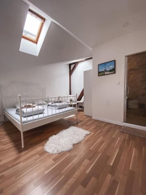 Blue Lotus Apartments, Room