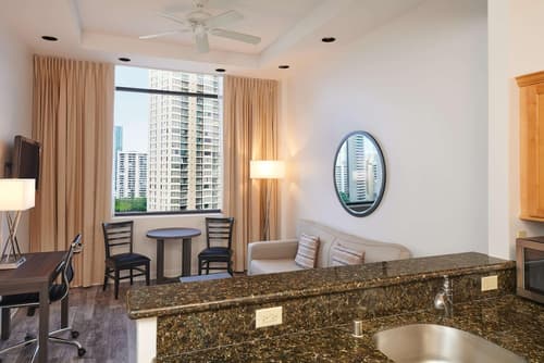 Aqua Palms Condo with City View, Primary image