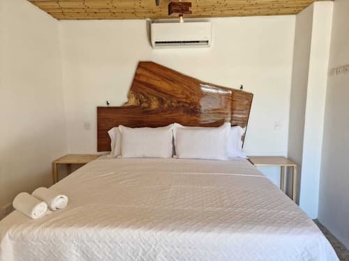 Bonding Coffee Roaster Café & Hotel, Room