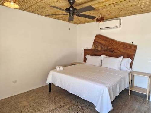 Bonding Coffee Roaster Café & Hotel, Room