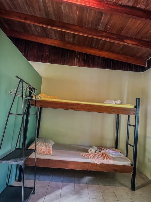 Ventanas en Corcovado, Room