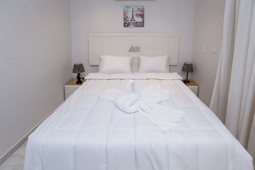 Pyramids Land View, Room