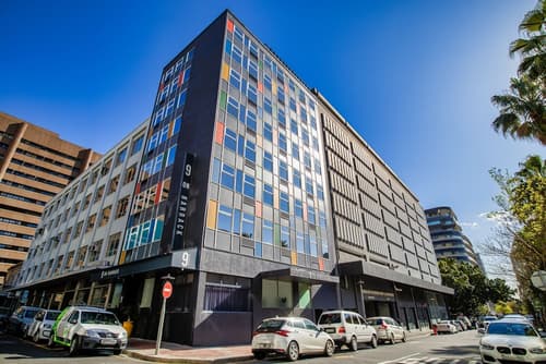 9 On Barrack, Front of property