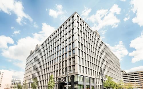 Premier Inn Berlin Alexanderplatz, Exterior