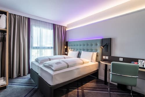Premier Inn Stuttgart Feuerbach, Room