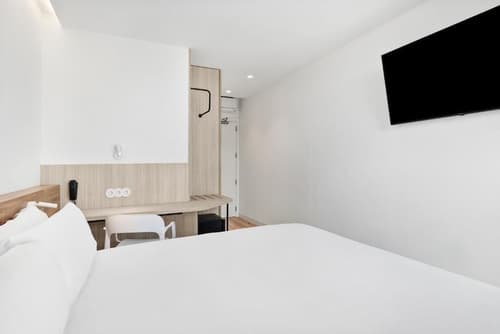 B&B HOTEL Sevilla Bormujos, Room