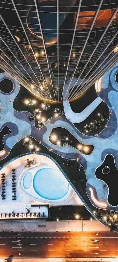 Hotel Nacional, Front of property