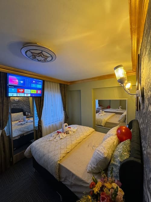 Gur Royal Hotel, Room