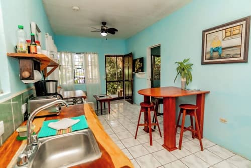 Peace of Paradise, Exterior