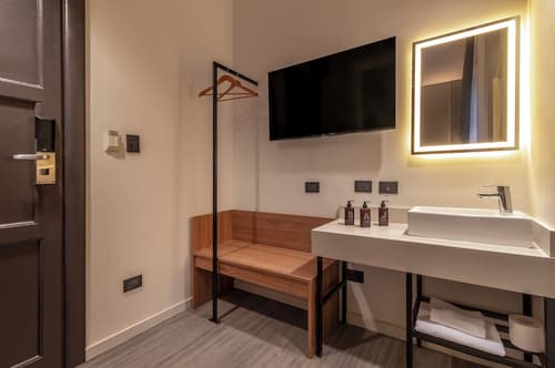 Up Central Córdoba, Room