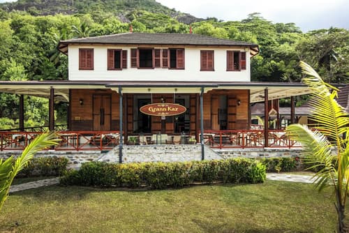 Niva Labriz Seychelles, Reception