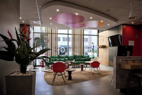 Skopje City Center, Lobby sitting area