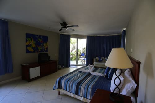 The Hideaway Hotel, Room