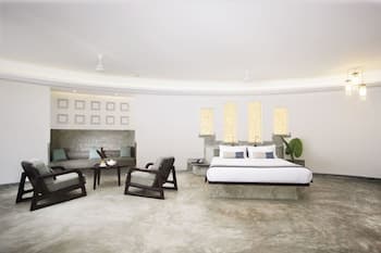 Xandari Pearl, Room