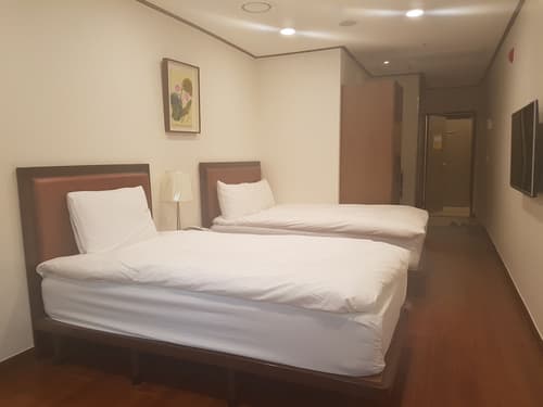 Youngbin Hotel, Room