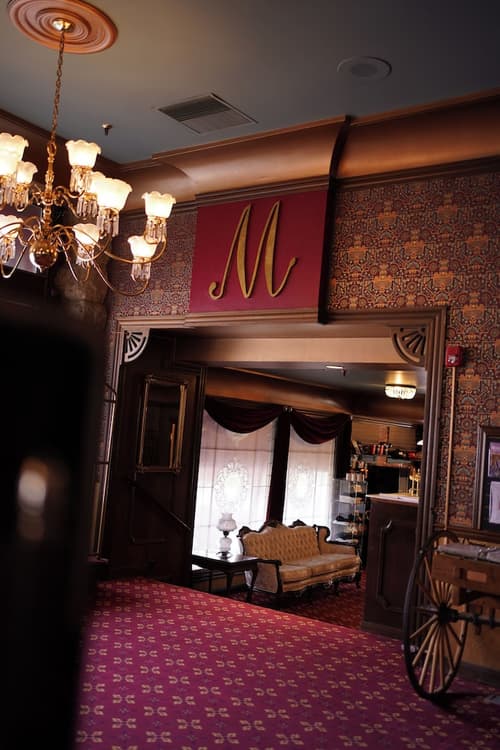 Mizpah Hotel, Lobby