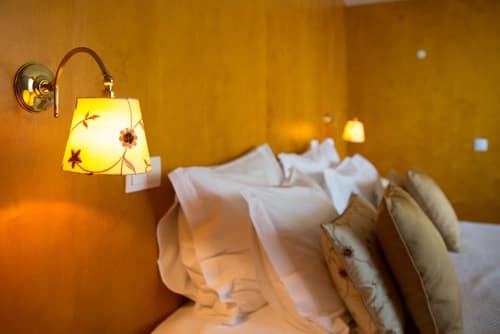 Cabeças do Reguengo, Room