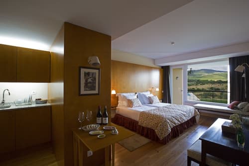 Cabeças do Reguengo, Room