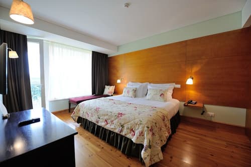 Cabeças do Reguengo, Room