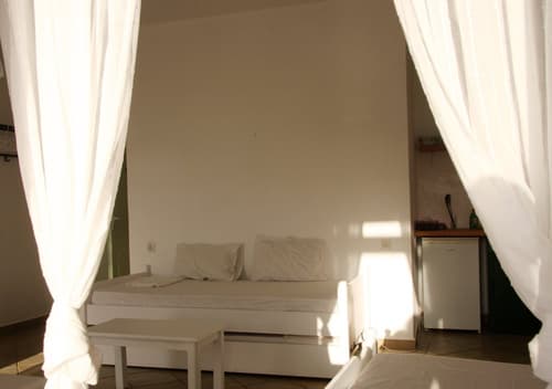 Armadoros Hotel Ios Backpackers, Room