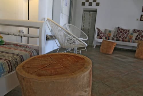 Armadoros Hotel Ios Backpackers, Lobby sitting area