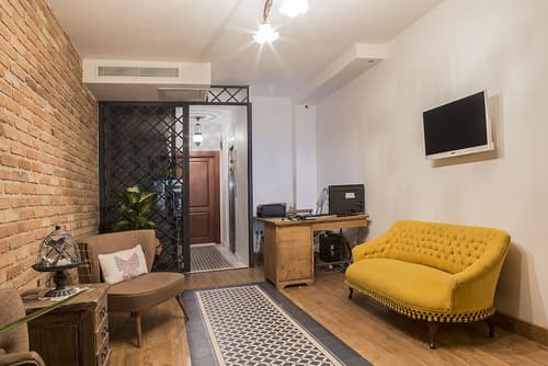 Oriella Hotel, Lobby