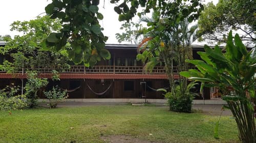 Miss Junies Lodge, Interior