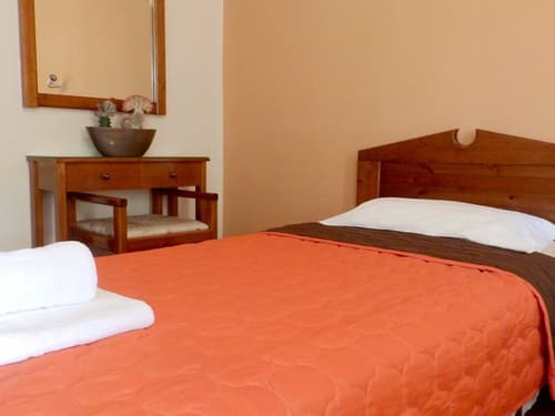 Alexandra Hotel, Room