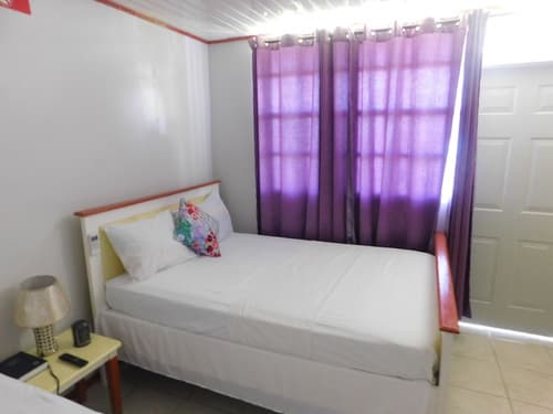 Mr. Clean Bed and Breakfast, Room