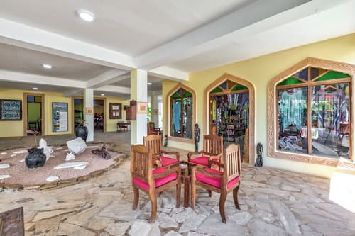 AHG Waridi Beach Resort & Spa, Lobby