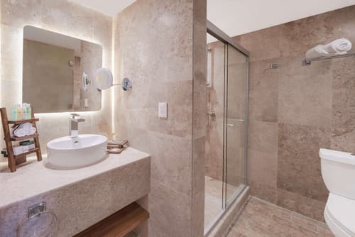 Oh! Cancun The Urban Oasis & Beach Club, Bathroom