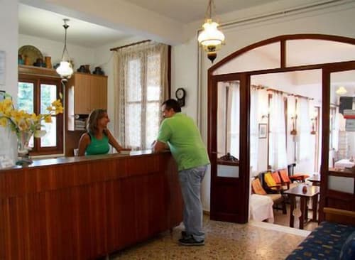 Hotel Artemon, Reception