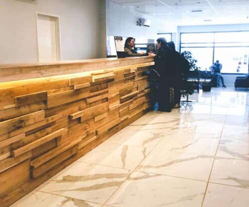 Hotel Monaco, Reception