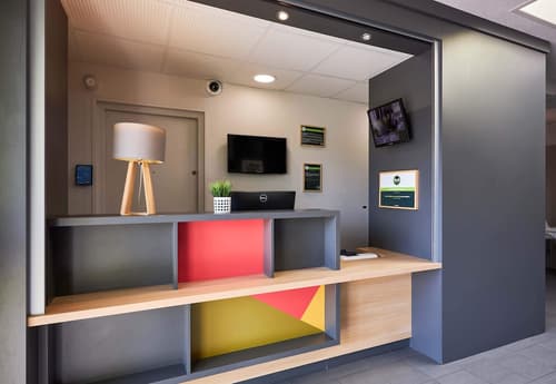 B&B HOTEL Caen Mémorial, Reception