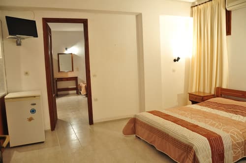 Michalis Apartments near the beaches with sea view, Room